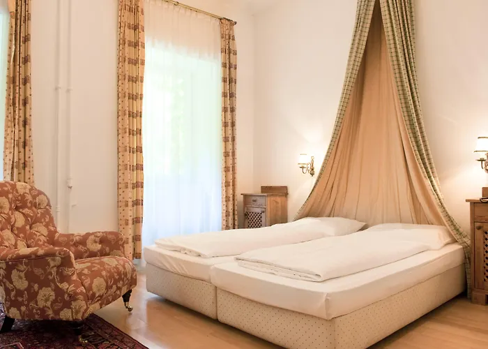 Kunsthof Otel 3*