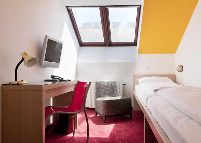 Otel Kunsthof 3*