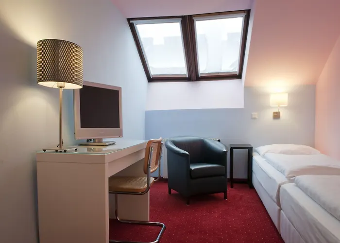 Kunsthof Otel 3*