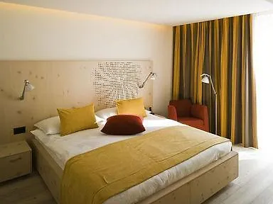 Kunsthof Hotel 3*